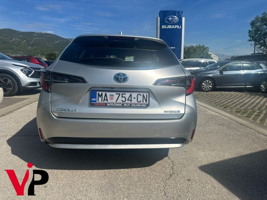 Toyota Corolla 1.8 VVT-i 8