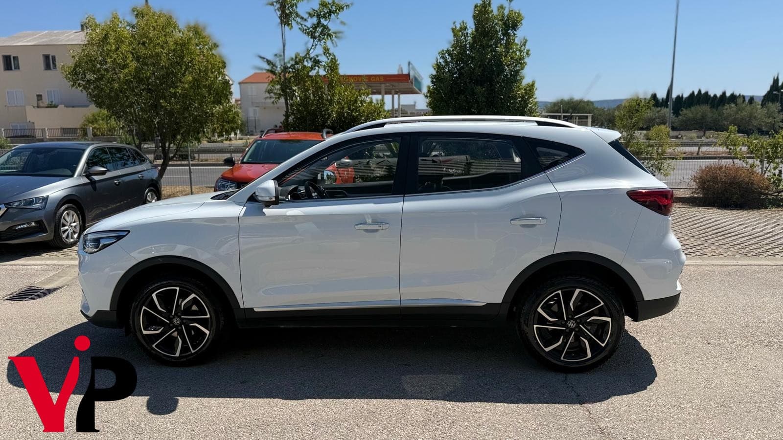 MG ZS 1.0 T-GDI LUXURY 8