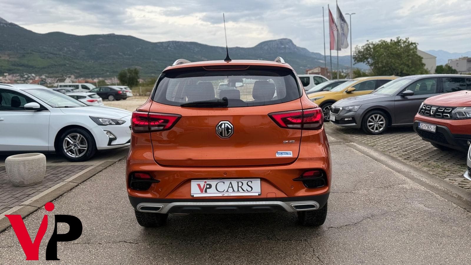 MG ZS 1.0T-GDI LUXURY 4