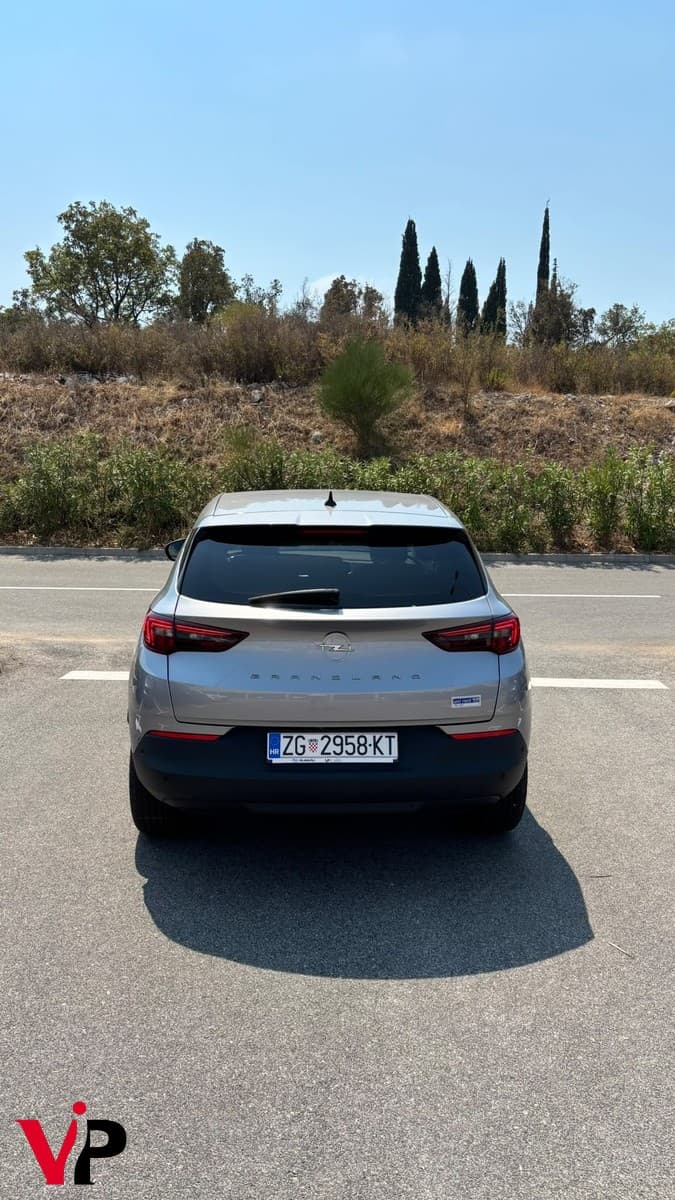 Opel Grandland 1.5 HDI 6