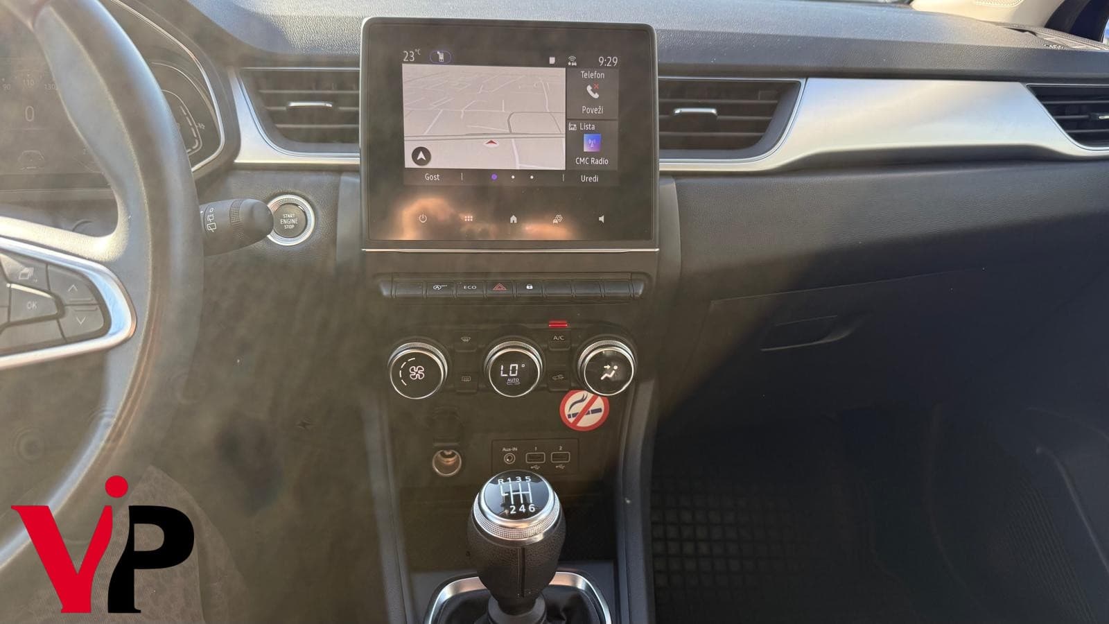 Renault Captur 1.0 TCE 8
