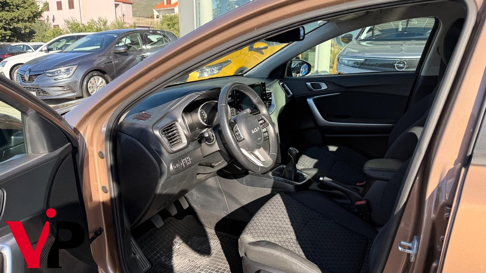 Kia Ceed 1.0 T-GDI 12