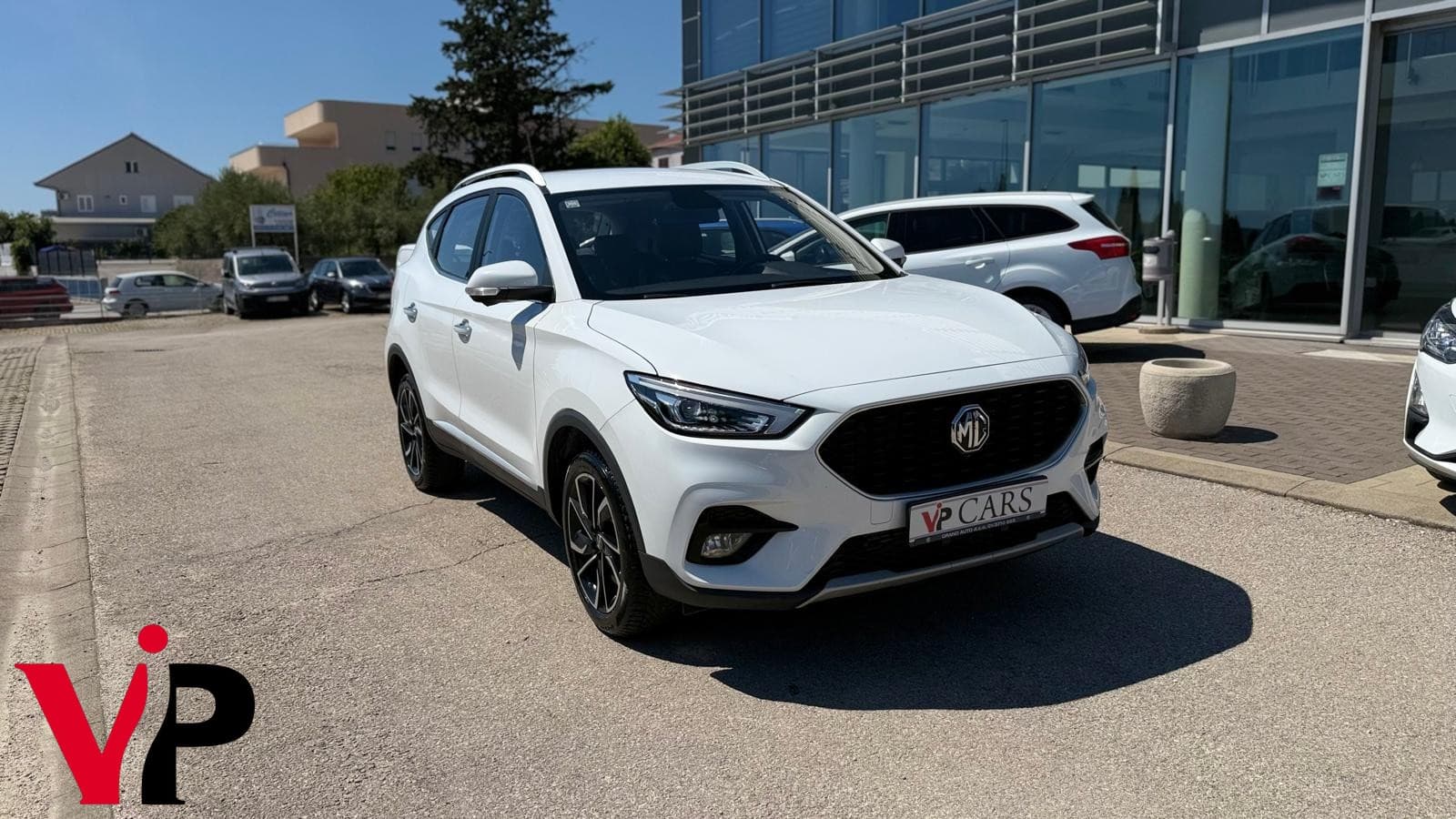 MG ZS 1.5 VTI 8