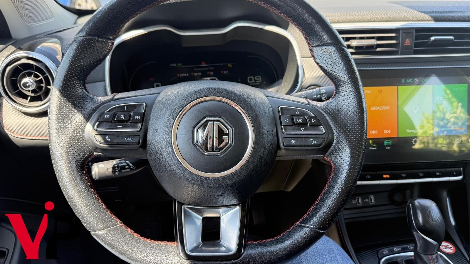 MG ZS 1.0T-GDI LUXURY 13