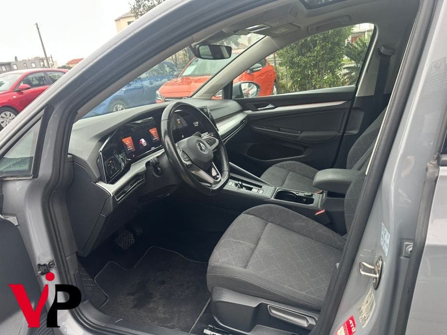 Volkswagen Golf 8 2.0. TDI 12